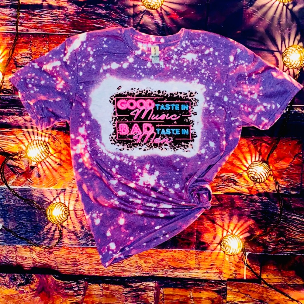 “Good taste in music Bad taste in men”💜